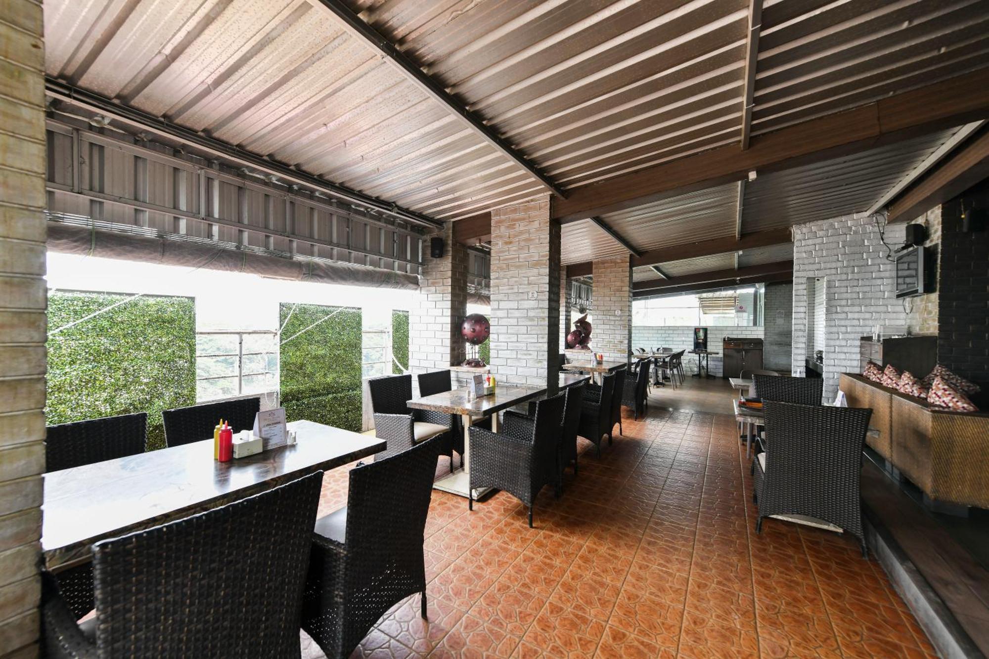 Hotel Roopa Мисор Екстериор снимка